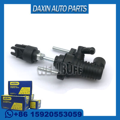 OEM 31420-0K012 31420-0K011 31420-0K013 Clutch Master Cylinder untuk TOYOTA HILUX